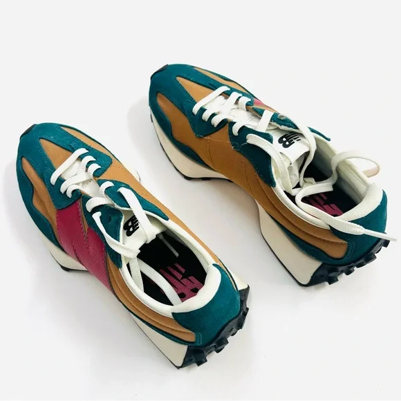 New Balance 327 - Picture 3 of 6